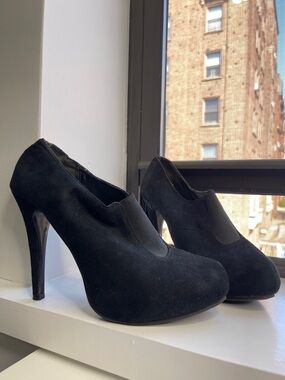 Rampage Black Suede High Heel Booties